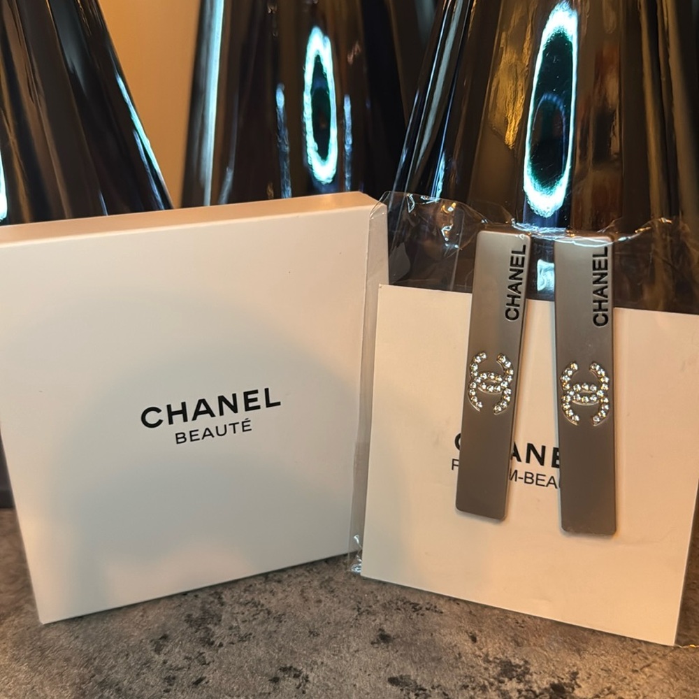 New in Box Chanel Beauty Hair Clips